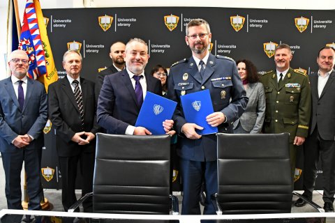 Univerzita obrany a CEVRO Univerzita podepsali rámcovou smlouvu o spolupráci