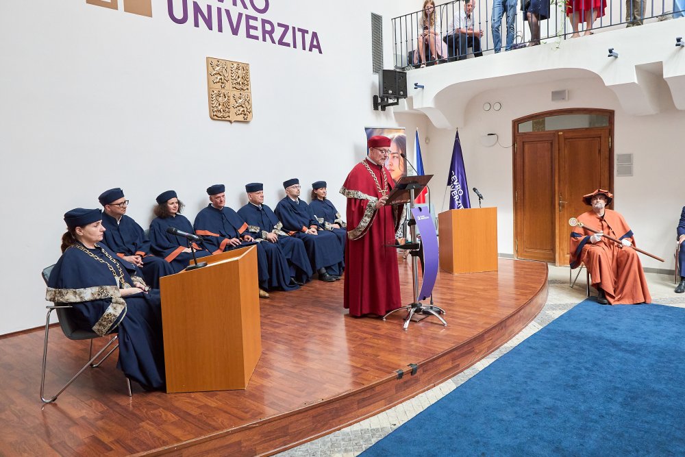 Orgány CEVRO Univerzity