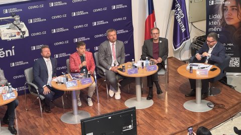Rozhodne volby peněženka? CEVRO Univerzita hostila velkou předvolební ekonomickou debatu
