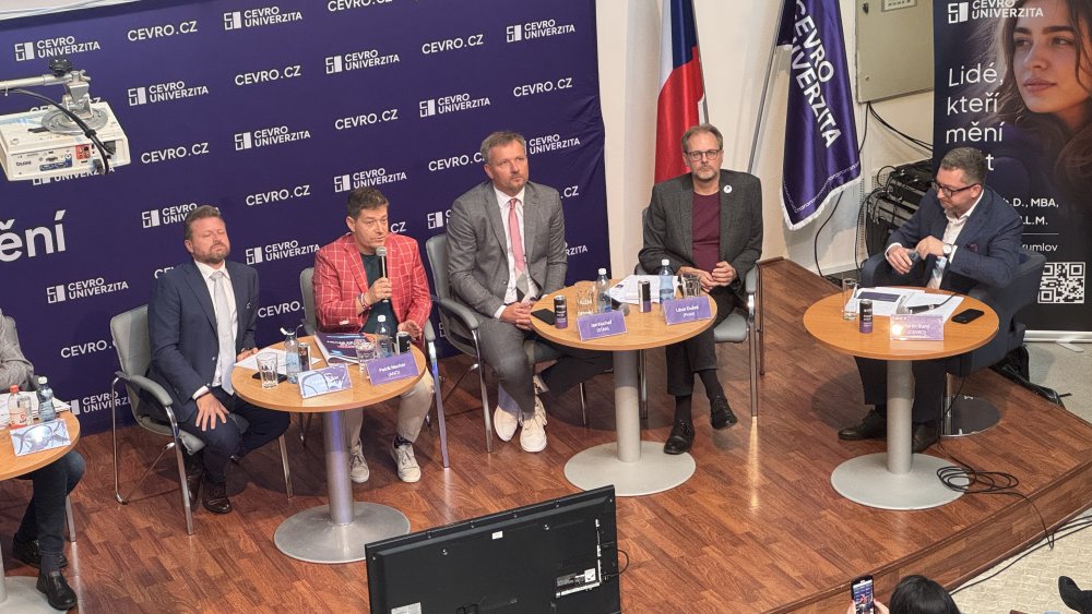 Rozhodne volby peněženka? CEVRO Univerzita hostila velkou předvolební ekonomickou debatu