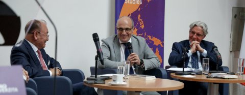 Experts Discussed the Past, Present, and Future of Czech–Vietnamese Relations at CEVRO University