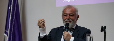 Hynek Kmoníček: In Relations with Vietnam, We Are Living on the Emotional Credit of the Past